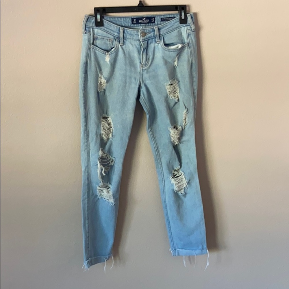 Hollister Jeans 👖 Y’all!